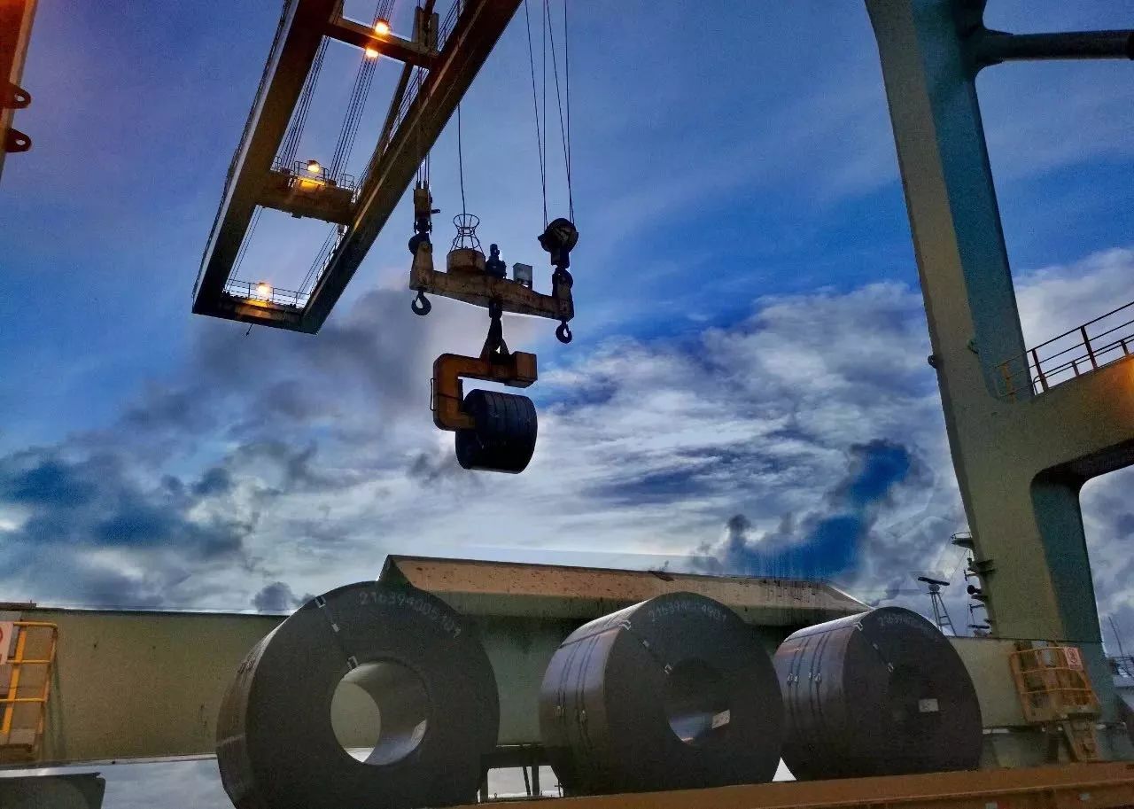 �Ϻ��Ͻ�ṹ�ֹ�Ӧ