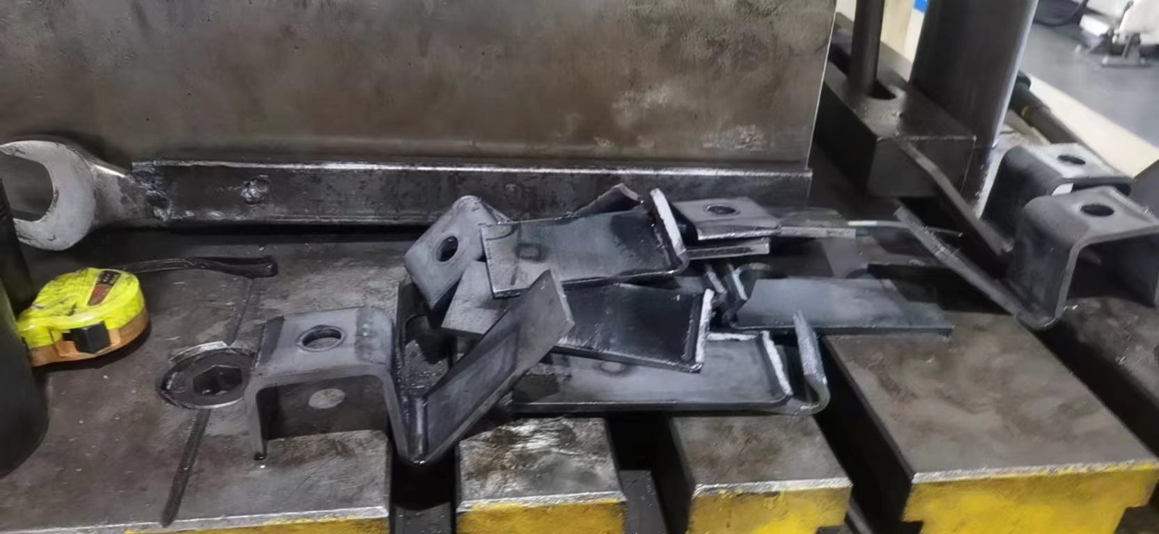 65Mn���������俪�Ѳ�Ʒ